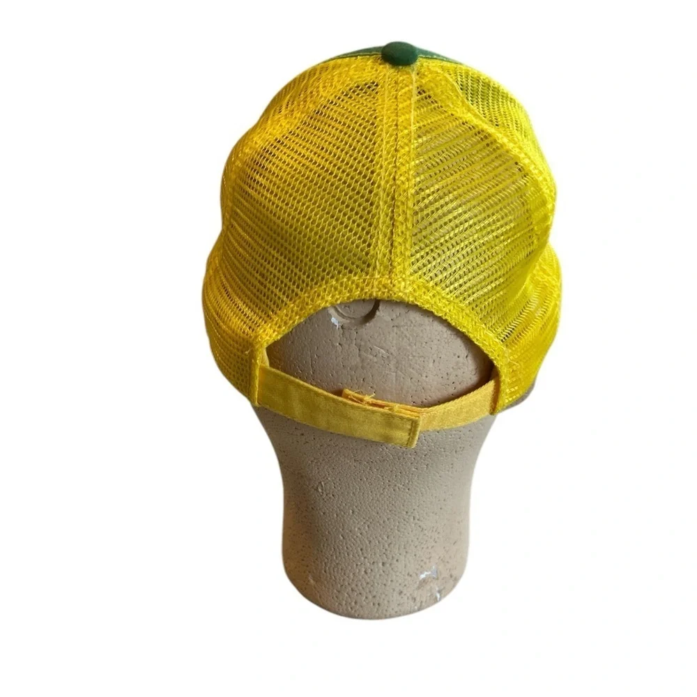 John Deere Hat Cap Youth Mesh Back Adjustable Green Yellow Excellent Condition.
